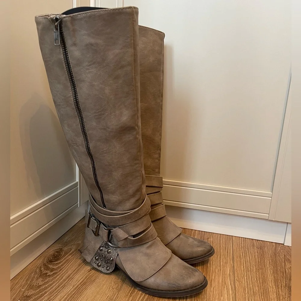 Western boot - Picture 1 of 3